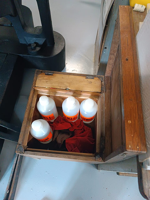 TableEncrer06.jpg